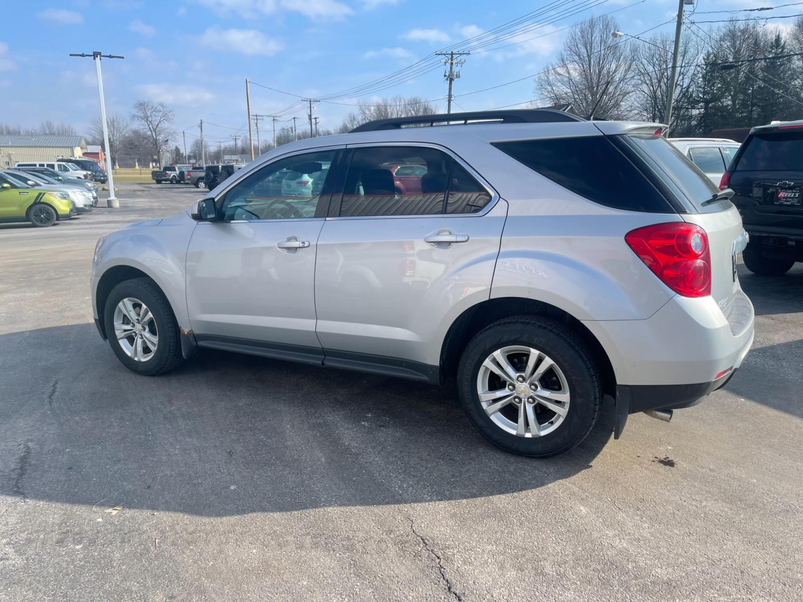 2013 Silver /Black Chevrolet Equinox 2LT 2WD (2GNALPEK5D6) with an 2.4L I4 DOHC 16V engine, 6-Speed Automatic transmission, located at 11115 Chardon Rd. , Chardon, OH, 44024, (440) 214-9705, 41.580246, -81.241943 - This 2013 Chevrolet Equinox 2LT FWD with the 2.4L EcoTec engine pairs fuel efficiency with comfort and technology. It comes equipped with a 6-speed automatic transmission assuring smooth transitions and features heated seats for added comfort during colder months. The automatic climate control syste - Photo #10
